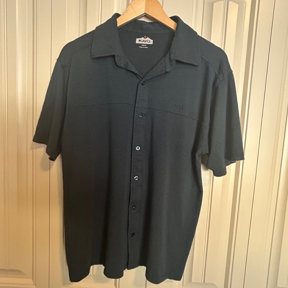 KAVU Men's Bamboo Short Sleeve Button Up Shirt, Medium, Navy